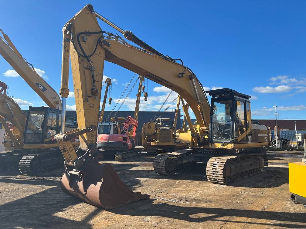 CAT 325L image
