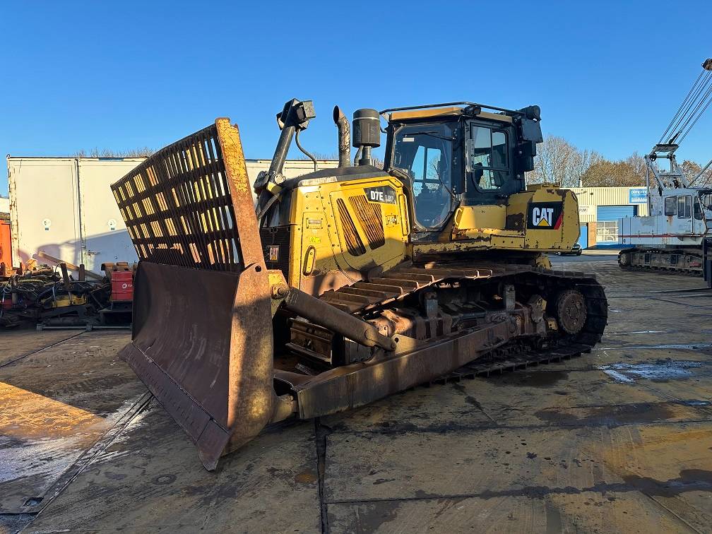 CAT D7E image