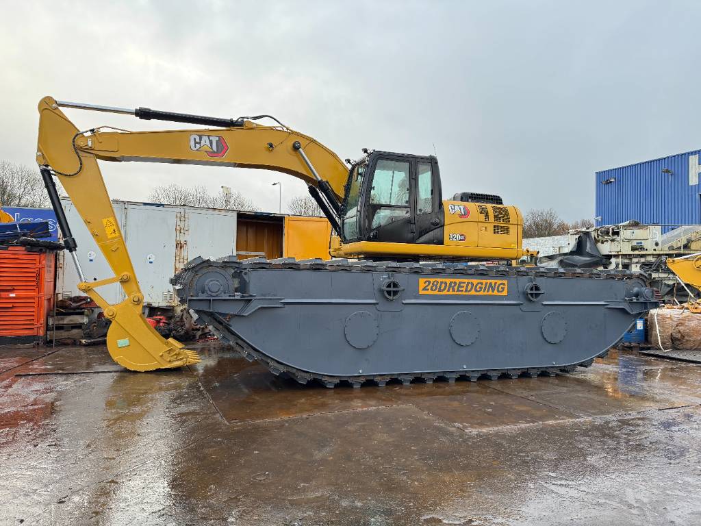 CAT 320 swampbuggy amphibious bigfloat image
