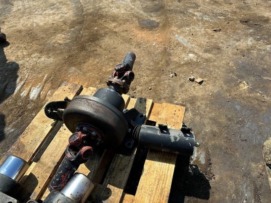 CAT 214 B FT gearbox 214 B FT gearbox 2 Wheeled Excavators