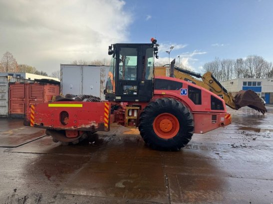 CAT CP 74 CP 74 2011 2 image 180