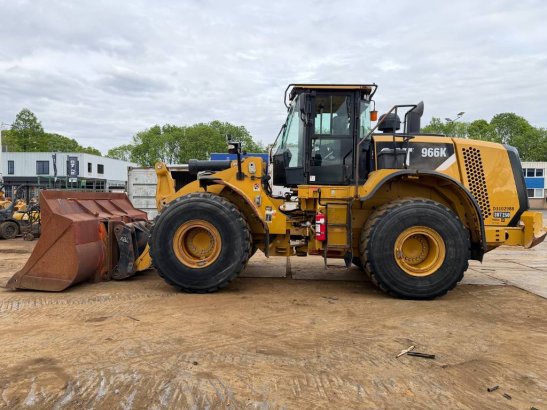 CAT 966 K 261 2011 2 Wheel Loaders