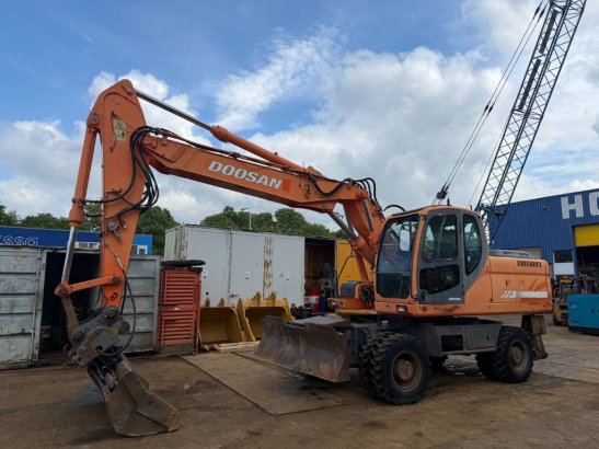 Doosan DX 210 W Doosan DX 210 W 2008 2 Wheeled Excavators image 13