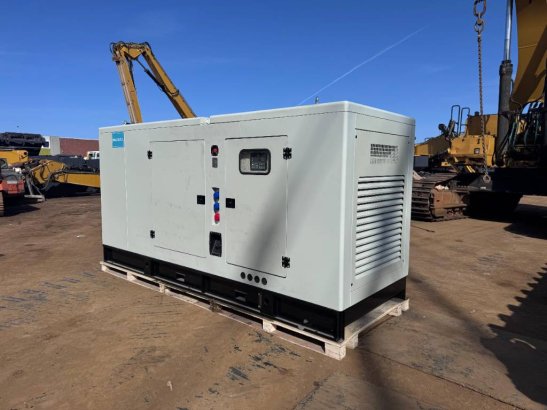 Ricardo 500kva (400KW) silent generator 3 phase ATS 50HZ 4 Ricardo 500kva (400KW) silent generator 3 phase ATS 50HZ 4 2025...