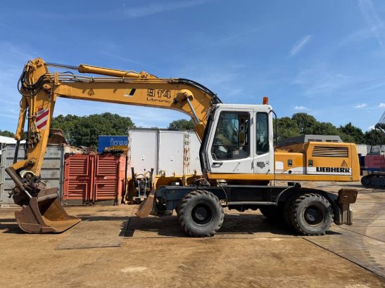 Liebherr A 914 A 914 2002 2 Wheeled Excavators