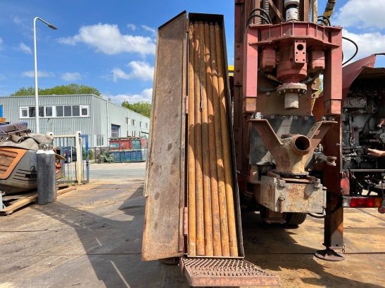 Sisu 12E480 6X6 WATER WELL DRILL ATLAS COPCO XRV410 (50 Sisu 12E480 6X6 WATER WELL DRILL ATLAS COPCO XRV410 (50 1990 2 ima...