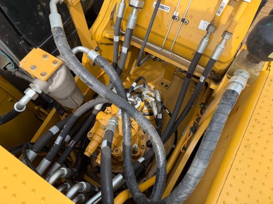 CAT 324 UNUSED NEW 324 UNUSED NEW 2026 2 Crawler Excavators image 10