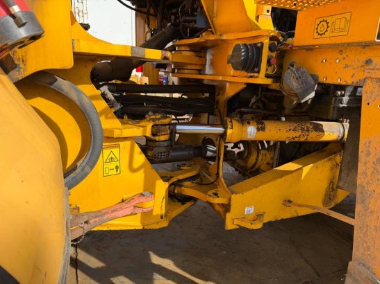 Volvo L 220 F L 220 F 2008 2 Wheel Loaders image 10