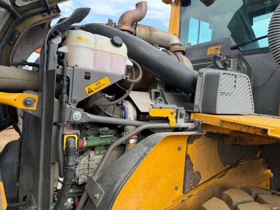 Volvo L120H L120H 2014 2 Wheel Loaders image 11