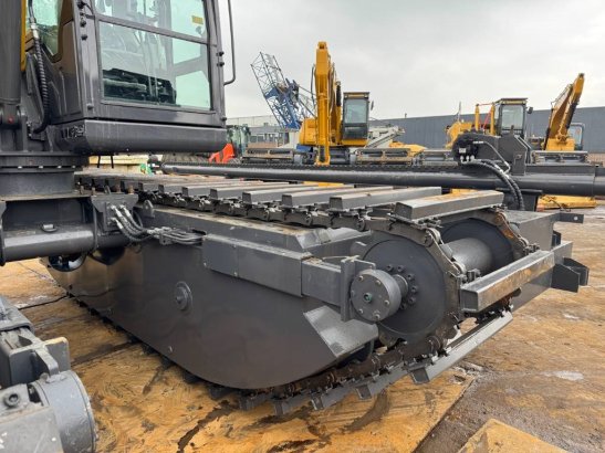 28dredging dredg7.5 ( unused )amphibious excavator 28dredging dredg7.5 ( unused )amphibious excavator 2025 1 Crawler Excav...