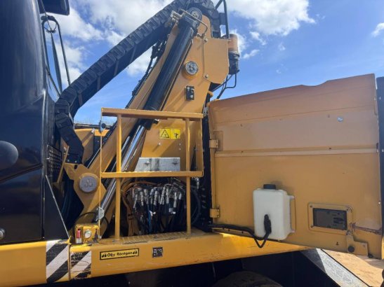 CAT M 322 D MH M 322 D MH 2011 2 Other cranes image 12