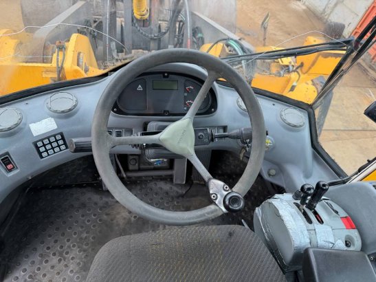 Volvo L 220 E L 220 E 2001 2 Wheel Loaders image 11