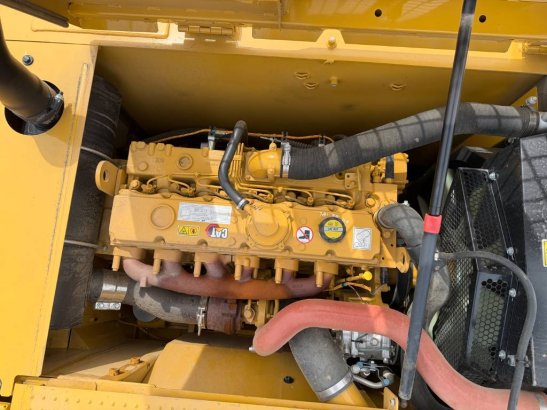 CAT 324 UNUSED NEW 324 UNUSED NEW 2026 2 Crawler Excavators image 12
