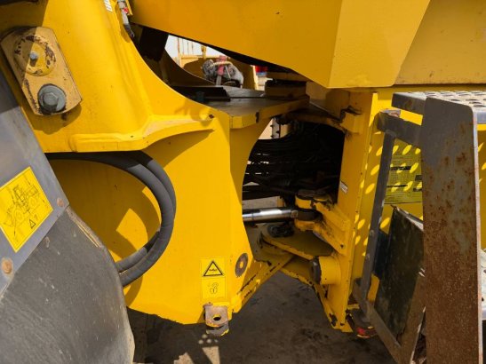 Komatsu WA 270-3 848 2003 2 Wheel Loaders image 13