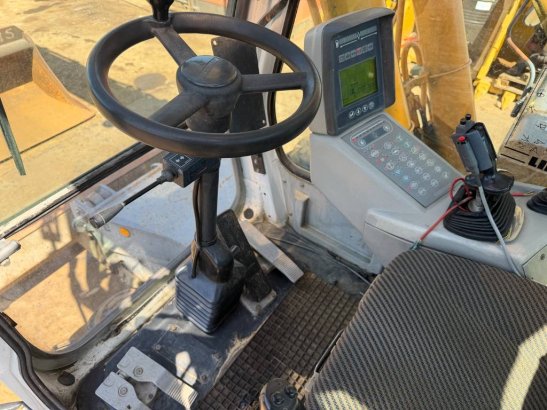 Liebherr A 914 A 914 2002 2 Wheeled Excavators image 13