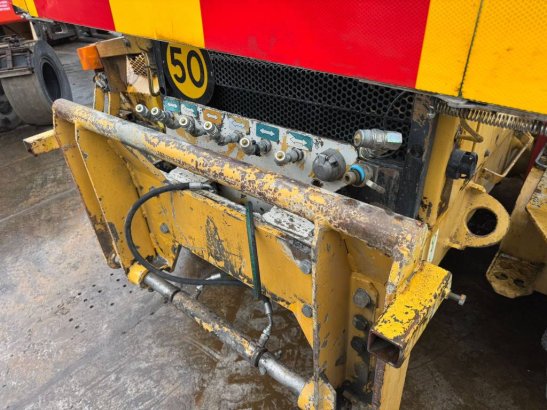 CAT 140 H 483 2000 2 Motor graders image 13