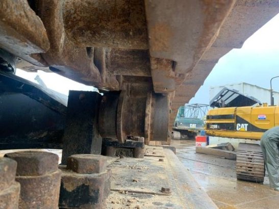 CAT 385 C L 385CL 385 C L 385CL 2010 2 Crawler Excavators image 24