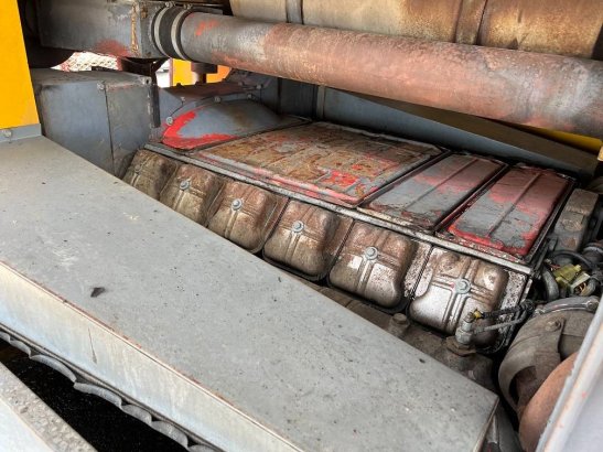 Sisu 12E480 6X6 WATER WELL DRILL ATLAS COPCO XRV410 (50 Sisu 12E480 6X6 WATER WELL DRILL ATLAS COPCO XRV410 (50 1990 2 ima...