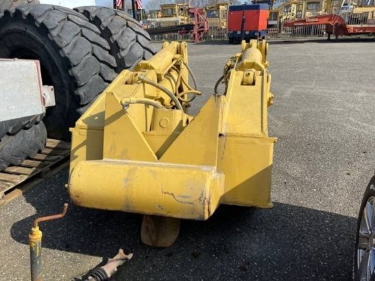 CAT D 8 R Ripper D 8 R Ripper 2 image 2