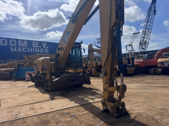 CAT M 322 D MH M 322 D MH 2011 2 Other cranes image 2