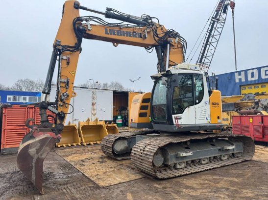 Liebherr R926 compact FULL OPTION R926 compact FULL OPTION 2015 2 Crawler Excavators image 16