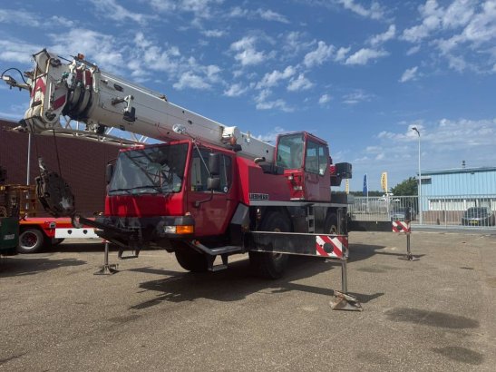 Liebherr LTM 1030-2.1 ( WITH JIB ) 683 2006 2 Other cranes image 16