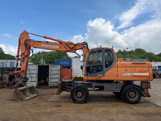 Doosan DX 210 W Doosan DX 210 W 2008 2 Wheeled Excavators