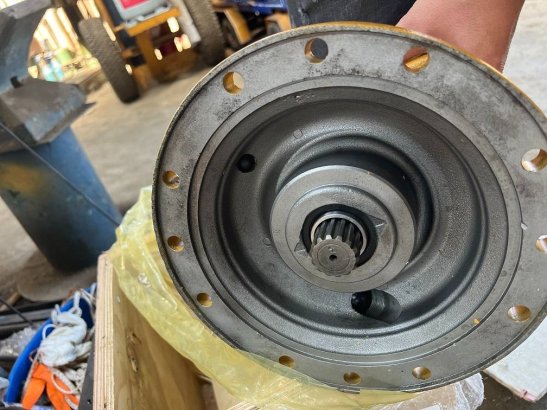 CAT 315cl swing pump (unused) 28 2022 1 image 3