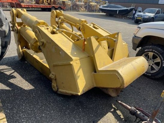 CAT D 8 R Ripper D 8 R Ripper 2 image 3