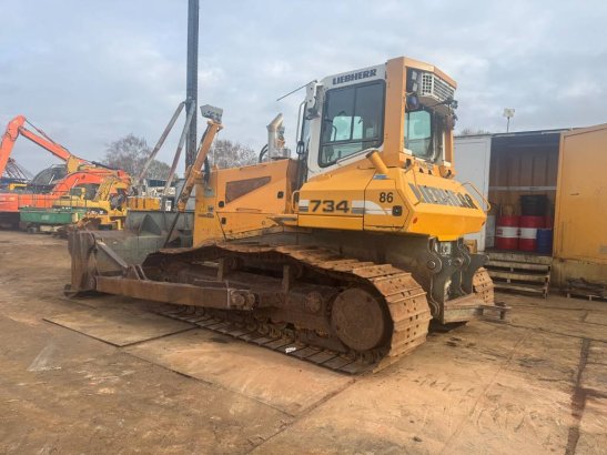 Liebherr PR 734 LGP 1128 2011 2 Dozers image 3
