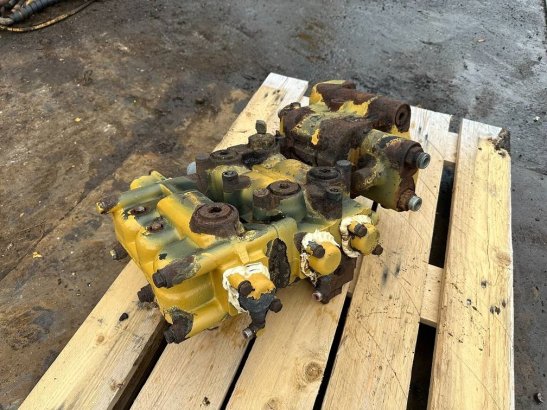 CAT 950 G II valve 254 2 image 7