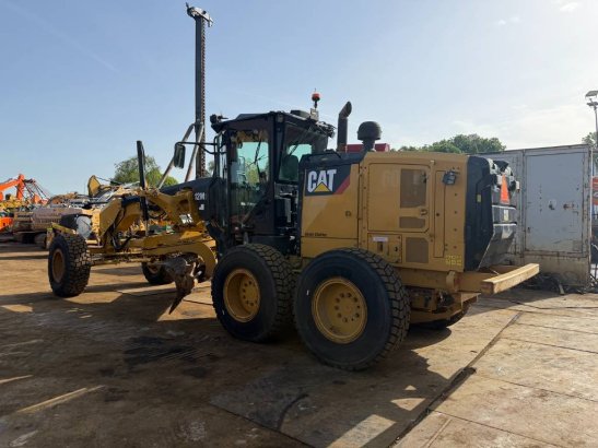 CAT 12 M 3 12 M 3 2015 2 Motor graders image 3