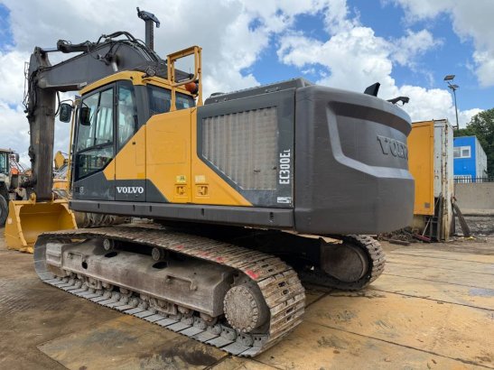 Volvo EC 300 EL EC 300 EL 2015 2 Crawler Excavators image 3