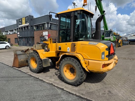 Volvo L 30 GS L 30 GS 2015 2 Wheel Loaders image 3