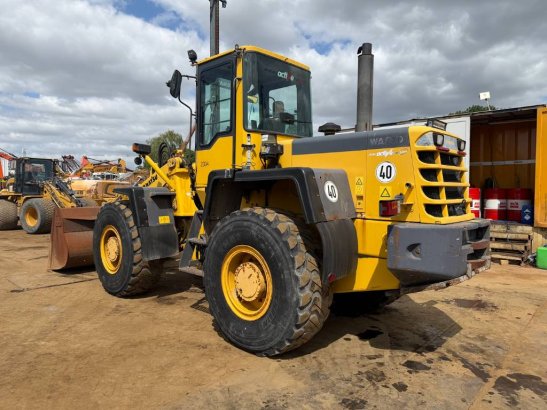 Komatsu WA 270-3 848 2003 2 Wheel Loaders image 3