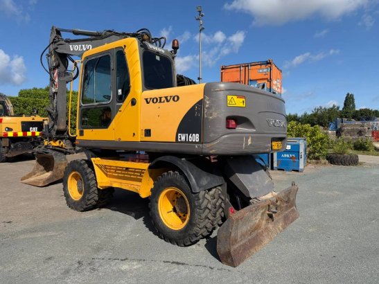 Volvo EW 160 B with rotortilt EW 160 B with rotortilt 2006 2 Wheeled Excavators image 3