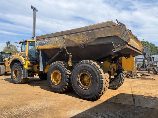 Volvo A 35 F A 35 F 2011 2 Articulated Dump Trucks image 3