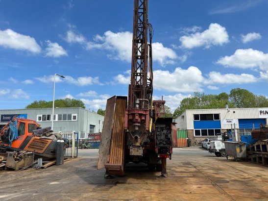 Sisu 12E480 6X6 WATER WELL DRILL ATLAS COPCO XRV410 (50 Sisu 12E480 6X6 WATER WELL DRILL ATLAS COPCO XRV410 (50 1990 2 ima...