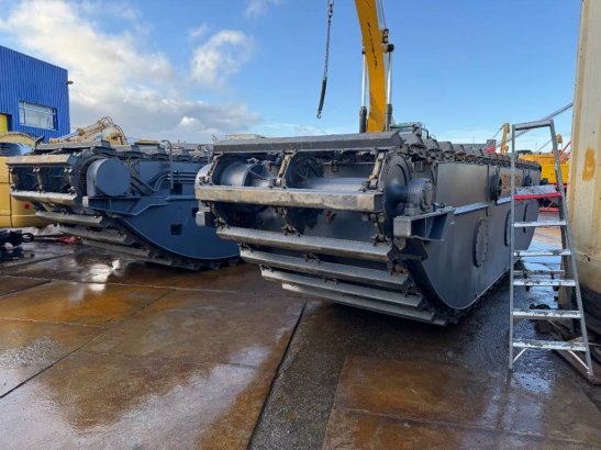 CAT swamp buggy amphibious undercarriage (unused) swamp buggy amphibious undercarriage (unused) 2025 2 Crawler Excavators ...