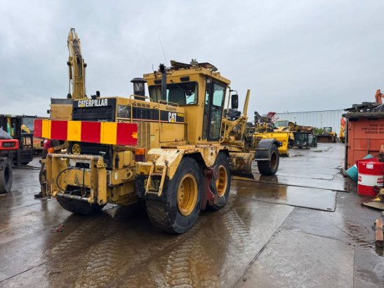 CAT 140 H 483 2000 2 Motor graders image 18