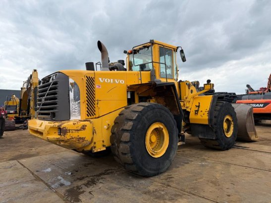Volvo L 220 E L 220 E 2001 2 Wheel Loaders image 3