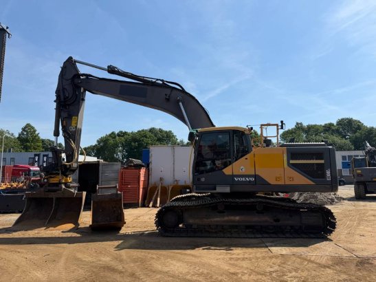 Volvo EC300EL trimble gcs900 engcon rotortilt 3x bucke EC300EL trimble gcs900 engcon rotortilt 3x bucke 2015 2 Crawler Exc...