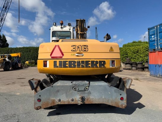 Liebherr A 316 ( engcon rotortilt ) 6665 2002 2 Wheeled Excavators image 4