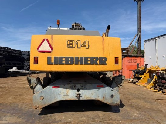 Liebherr A 914 A 914 2002 2 Wheeled Excavators image 4
