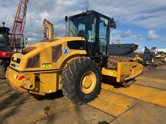 CAT CP 76 CP 76 2011 2 image 176