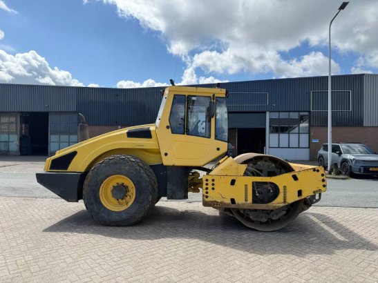 Bomag BW 213 D H-4 BVC 413 2010 2 image 5