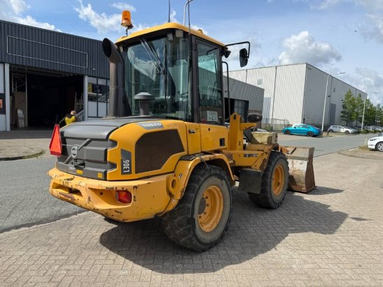 Volvo L 30 GS L 30 GS 2015 2 Wheel Loaders image 5