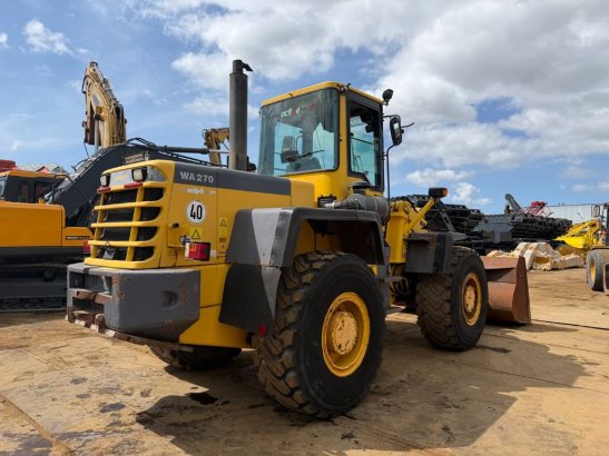 Komatsu WA 270-3 848 2003 2 Wheel Loaders image 5