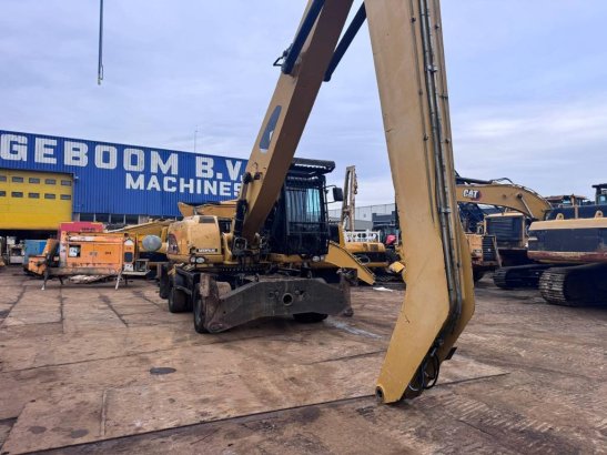 CAT M 322 D MH M 322 D MH 2012 2 Other cranes image 19