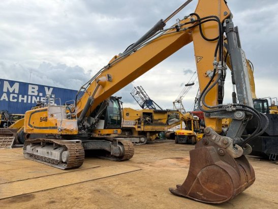 Liebherr R 946 LC R 946 LC 2017 2 Crawler Excavators image 5